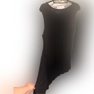 Logo Lori Goldstein scooop Black Sleeveless asymmetric godet tunic stretchy soft